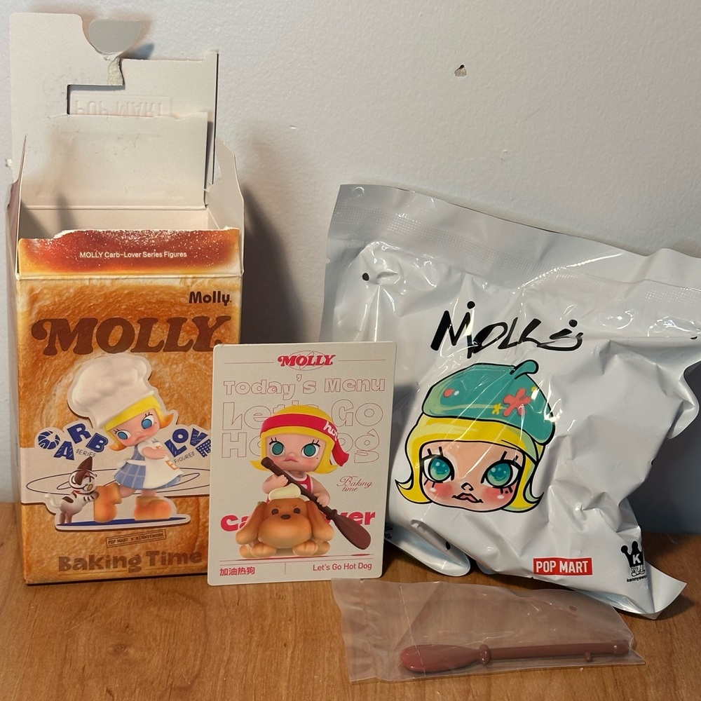Pop Mart Molly Carb Lover Figure